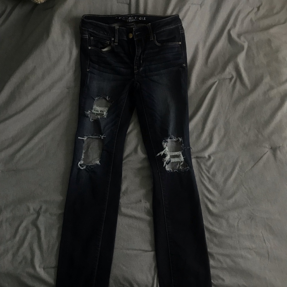 american eagle ripped skinny jeans